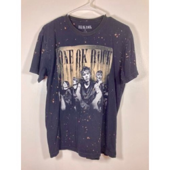 ONE OK ROCK BAND PHOTO T-SHIRT - Picture 3 of 3